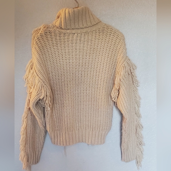 Forever 21 Beige Fringe Chunky Cable Knit Turtleneck Sweater Size Medium - Picture 7 of 8